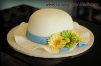 Lady’s hat for a tea party!